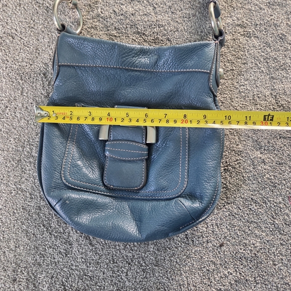 B. Makowsky Blue Leather Crossbody Bag - Picture 4 of 7